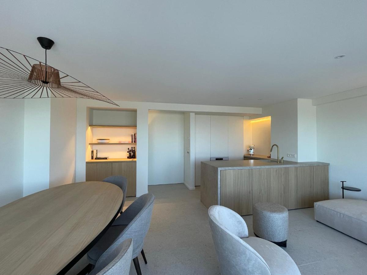 Zeedijk Oostduinkerke Frontaal Zeezicht - Volledig Gerenoveerd 2022! Apartment Luaran gambar